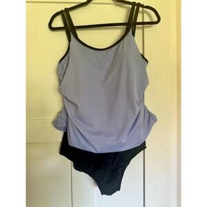 Miraclesuit one piece swimsuit 16W black lavender overlay shirred soft cup bra